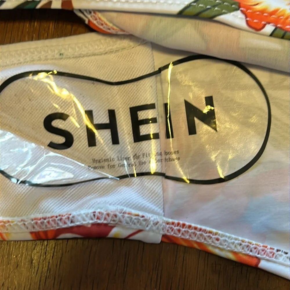 SHEIN Floral Plus Size Bikini Bottoms Size 4XL NWOT - Picture 3 of 5